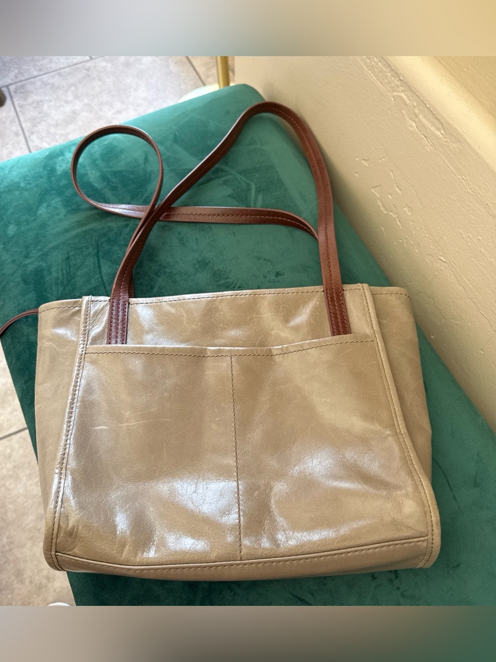 Hobo Leather Tote Bag in Taupe with Brown Straps